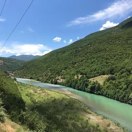 Bujtina Gjana بيت ضيافة