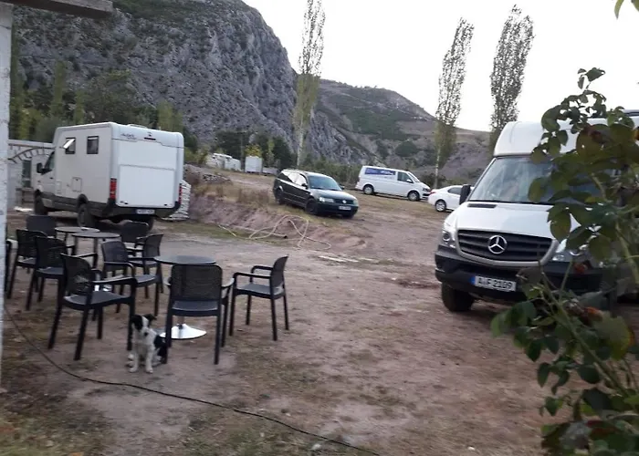 Bujtina Gjana *