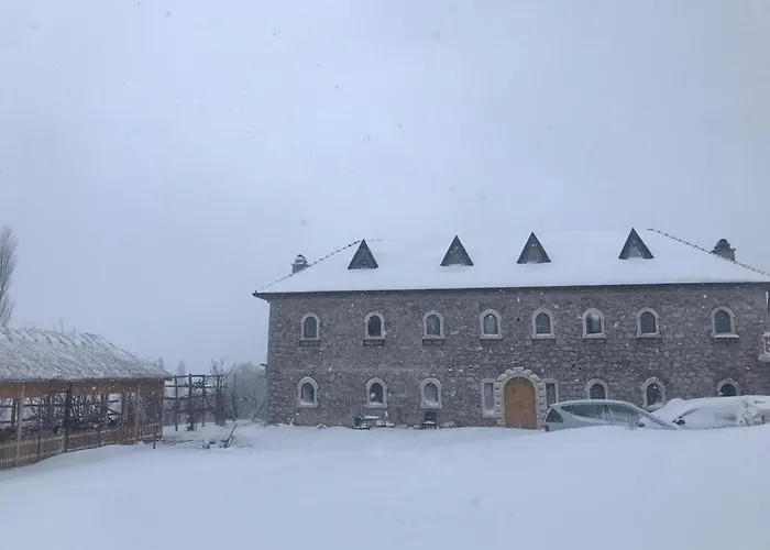 Bujtina Gjana Fshat