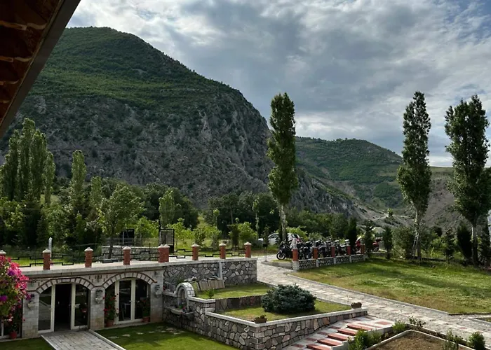 Bujtina Gjana *