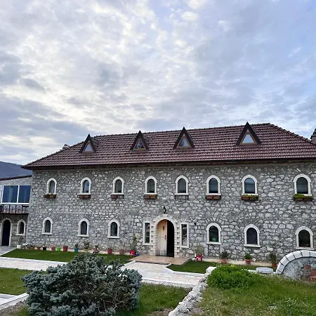Guest house Bujtina Gjana *