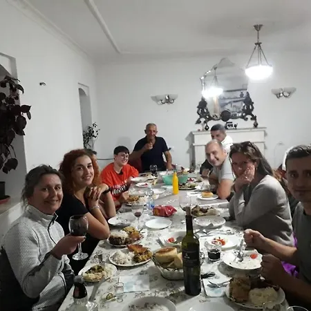 Bujtina Gjana * Kukes