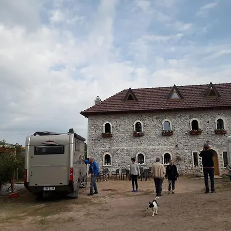 Bujtina Gjana Guest house Kukes