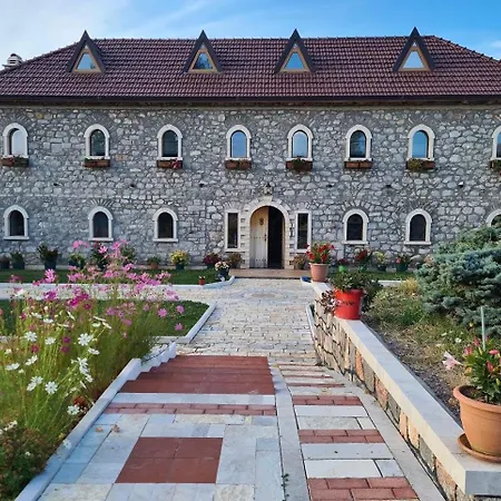 Bujtina Gjana Guest house Kukes
