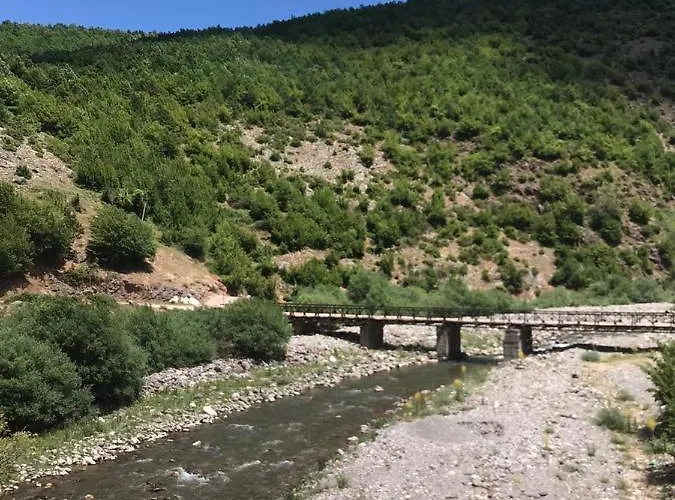 Bujtina Gjana Fshat