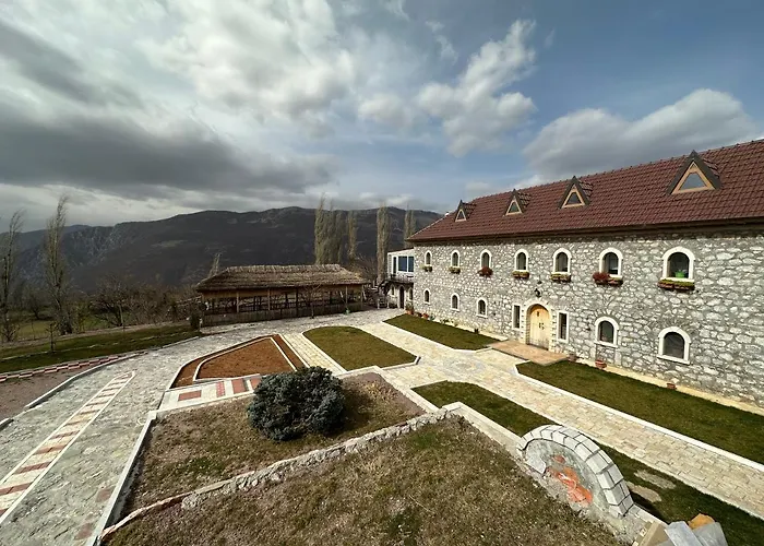 Vendégház Bujtina Gjana